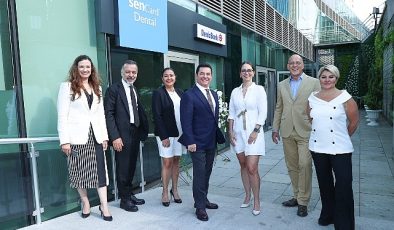 DenizBank, yenilediği kliniğinde, senCard iş birliğiyle diş tedavisini de kapsayan entegre sağlık ve sigortacılık hizmeti sunuyor