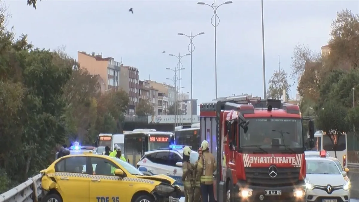 İETT otobüsü taksi ve otomobile çarptı: 1 ölü, 1 ağır yaralı!