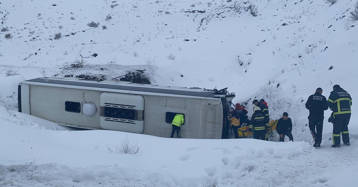 Yolcu otobüsü şarampole devrildi! 1’i ağır, 27 kişi yaralandı